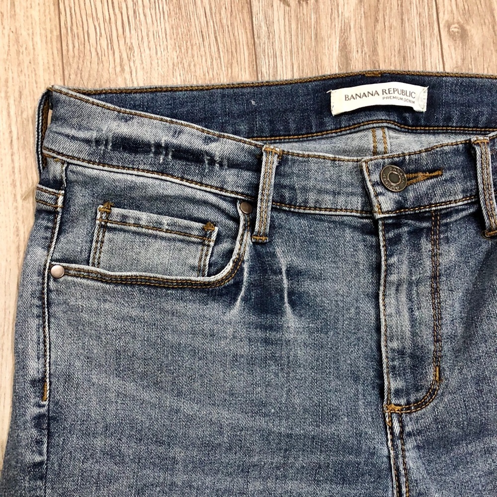 Banana Republic Distressed Skinny Jeans